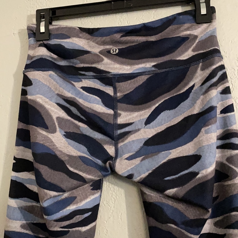 Lululemon Wunder Under Crop lll Mini Coast Camo - Picture 6 of 11